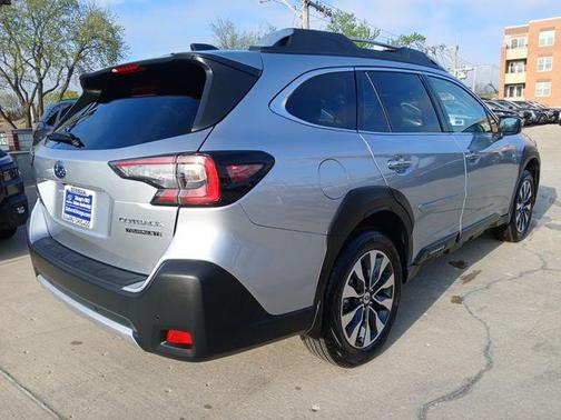 Ice Silver Metallic 2025 Subaru Outback Touring XT