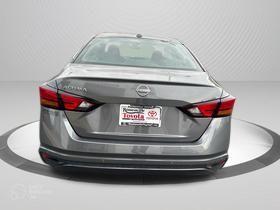 Gun Metallic 2025 Nissan Altima SV