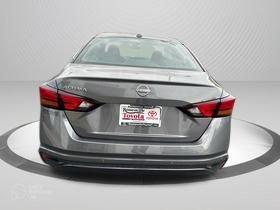 Gun Metallic 2025 Nissan Altima SV