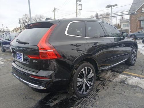 2022 Volvo XC60 B5 Inscription