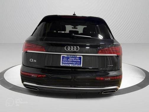 Mythos Black Metallic 2022 Audi Q5 45 S line quattro Premium