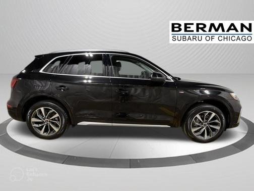 Mythos Black Metallic 2022 Audi Q5 45 S line quattro Premium