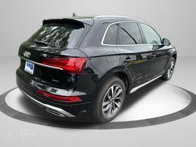 Mythos Black Metallic 2022 Audi Q5 45 S line quattro Premium