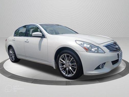 2011 INFINITI G37x Base