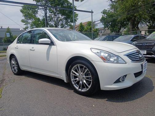 2011 INFINITI G37x Base