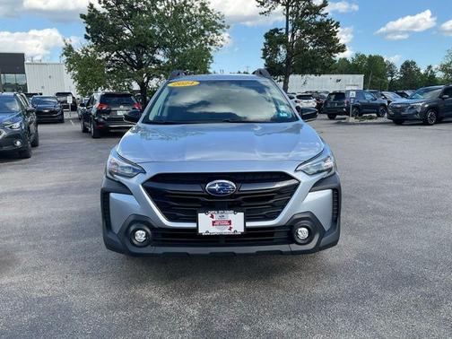 Ice Silver Metallic 2024 Subaru Outback Premium