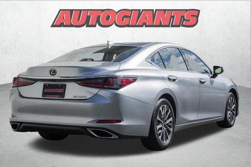 2022 Lexus ES 350 Base