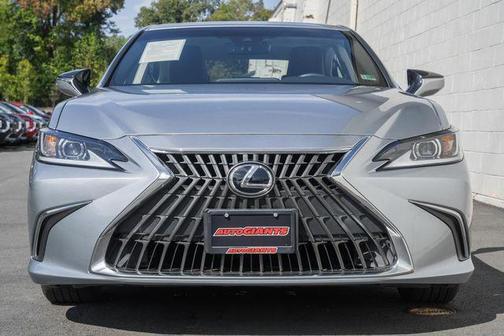 2022 Lexus ES 350 Base