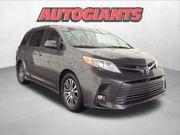 2019 Toyota Sienna XLE