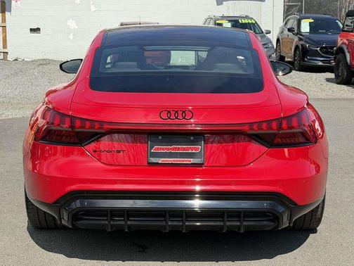 2023 Audi e-tron GT Prestige quattro