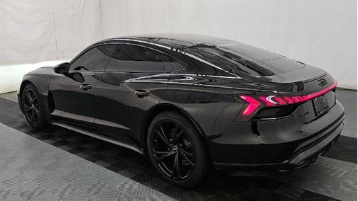 Mythos Black Metallic 2023 Audi e-tron GT Premium Plus quattro