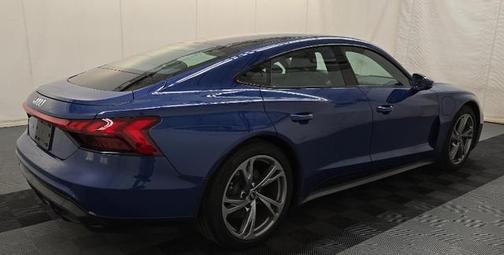 2022 Audi e-tron GT Premium Plus