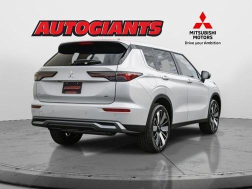 2025 Mitsubishi Outlander SE 2.5 2WD