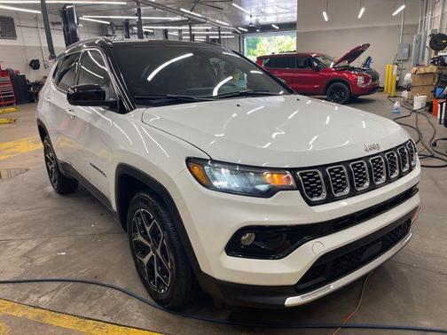 Bright White Clearcoat 2025 Jeep Compass Limited