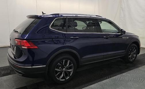 Atlantic Blue Metallic 2022 Volkswagen Tiguan 2.0T SE