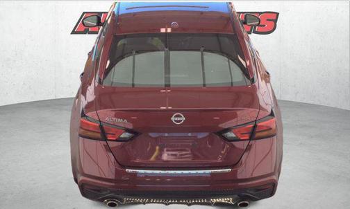 2023 Nissan Altima SR FWD