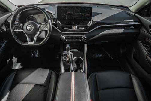 2023 Nissan Altima SR FWD