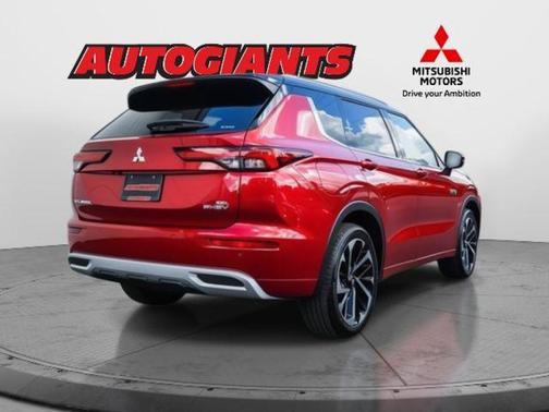 2025 Mitsubishi Outlander PHEV SEL