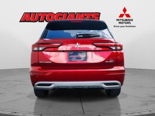 2025 Mitsubishi Outlander PHEV SEL