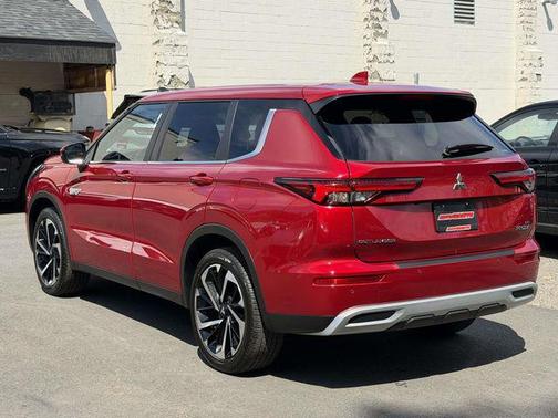 Red Diamond 2024 Mitsubishi Outlander PHEV SE S-AWC