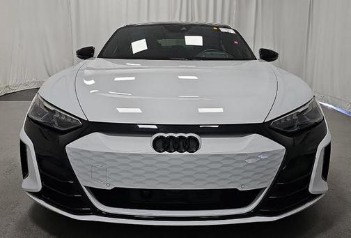 2023 Audi e-tron GT Premium Plus quattro