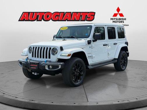 Bright White Clearcoat 2023 Jeep Wrangler 4xe Sahara