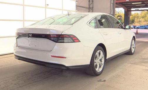 Platinum White Pearl 2024 Honda Accord LX 1.5T