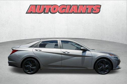 2023 Hyundai ELANTRA HEV Blue
