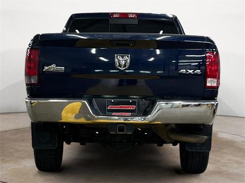 2017 RAM 2500 Big Horn Crew Cab 4x4 6'4' Box