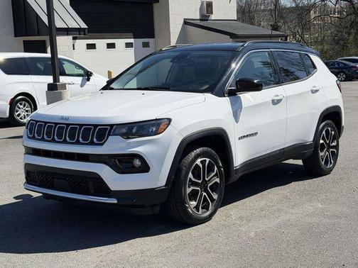 Bright White Clearcoat 2022 Jeep Compass Limited