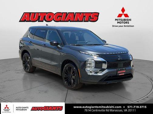 Graphite Gray 2026 Mitsubishi Outlander LE S-AWC