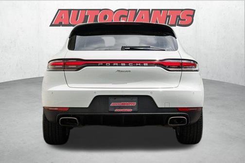 2020 Porsche Macan Base