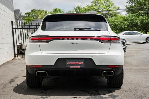 2020 Porsche Macan Base