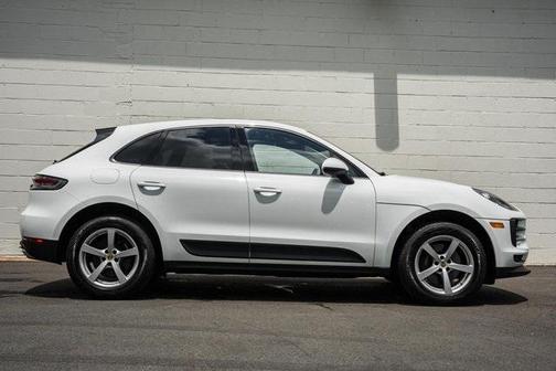 2020 Porsche Macan Base