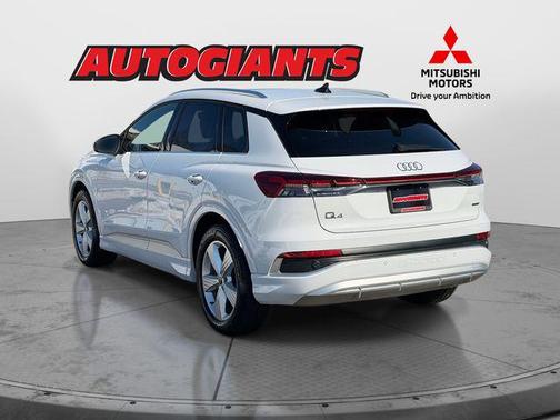 2024 Audi Q4 e-tron Premium 55 quattro