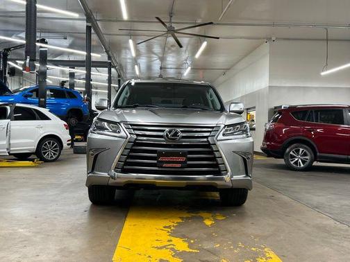 2019 Lexus LX 570 Base