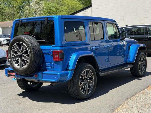 Hydro Blue Pearlcoat 2023 Jeep Wrangler 4xe Sahara High Altitude