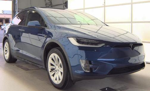 Deep Blue Metallic 2017 Tesla Model X 100D