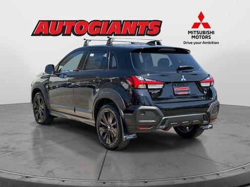 Labrador Black Pearl 2026 Mitsubishi Outlander Sport 2.0 LE