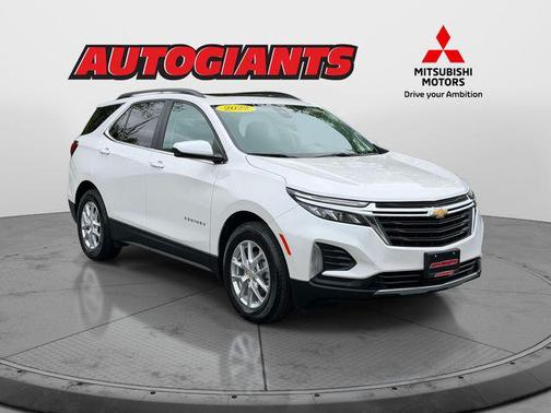 Iridescent Pearl Tricoat 2022 Chevrolet Equinox 1LT
