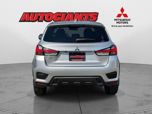 Alloy Silver Metallic 2026 Mitsubishi Outlander Sport 2.0 ES