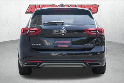 2018 Buick Regal TourX Essence