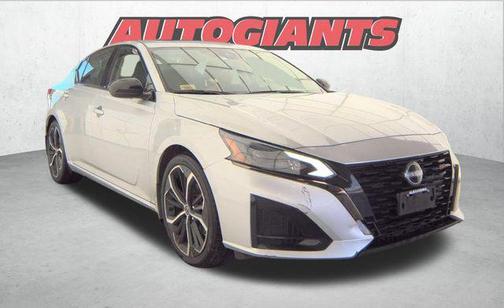 2023 Nissan Altima SR FWD