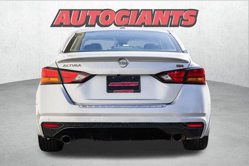 2023 Nissan Altima SR FWD