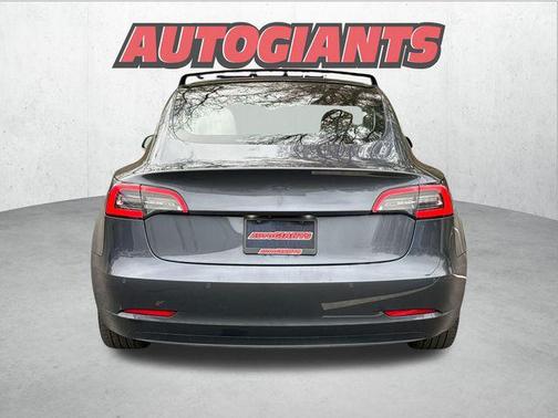 2018 Tesla Model 3 Performance