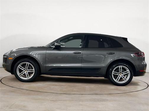 2018 Porsche Macan Base