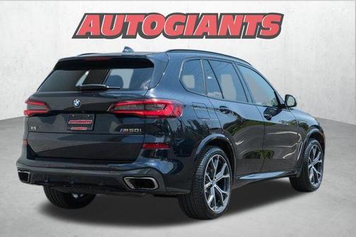 2021 BMW X5 M50i