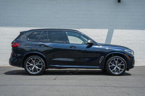 2021 BMW X5 M50i
