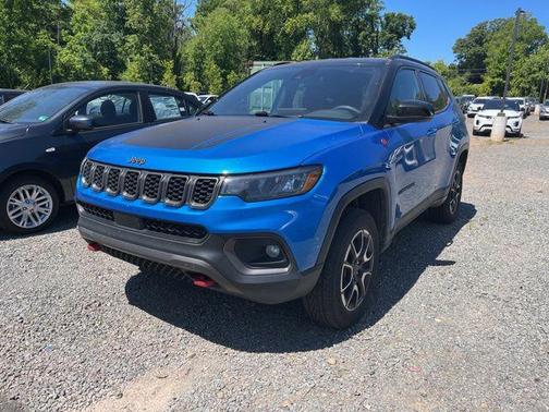 Hydro Blue Pearlcoat 2025 Jeep Compass Trailhawk