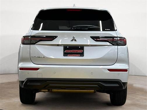 2025 Mitsubishi Outlander ES 2.5 S-AWC